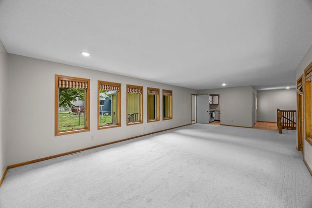 1332 2nd Avenue SE 795, Cambridge, MN 55008