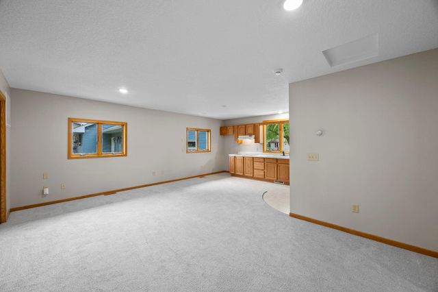 1332 2nd Avenue SE 795, Cambridge, MN 55008