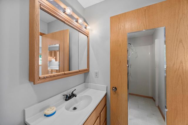 1332 2nd Avenue SE 795, Cambridge, MN 55008