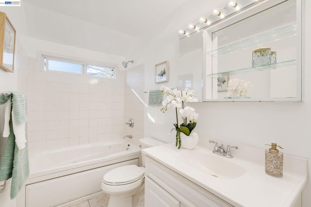 780 Quiet View Ct, Walnut Creek, CA 94597