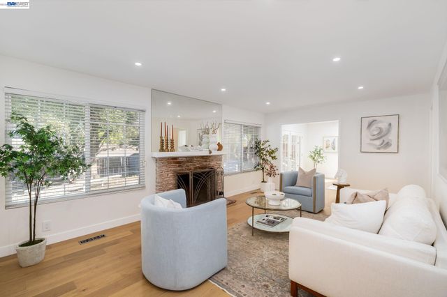 780 Quiet View Ct, Walnut Creek, CA 94597