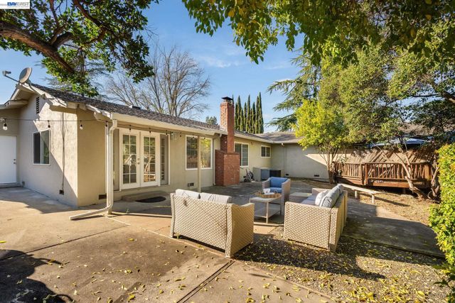 780 Quiet View Ct, Walnut Creek, CA 94597