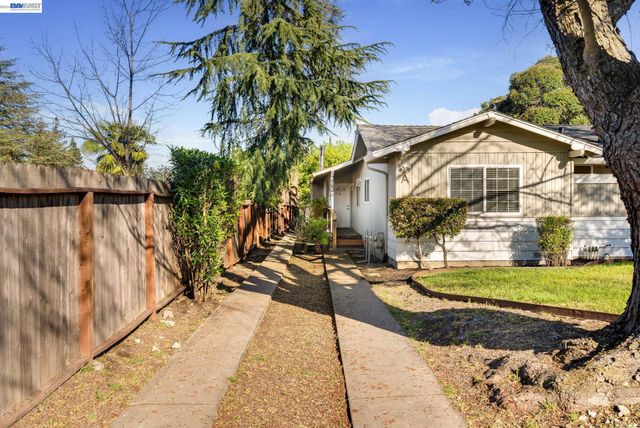 780 Quiet View Ct, Walnut Creek, CA 94597