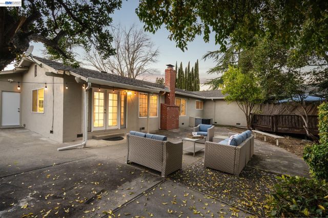 780 Quiet View Ct, Walnut Creek, CA 94597