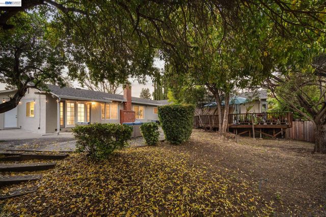 780 Quiet View Ct, Walnut Creek, CA 94597