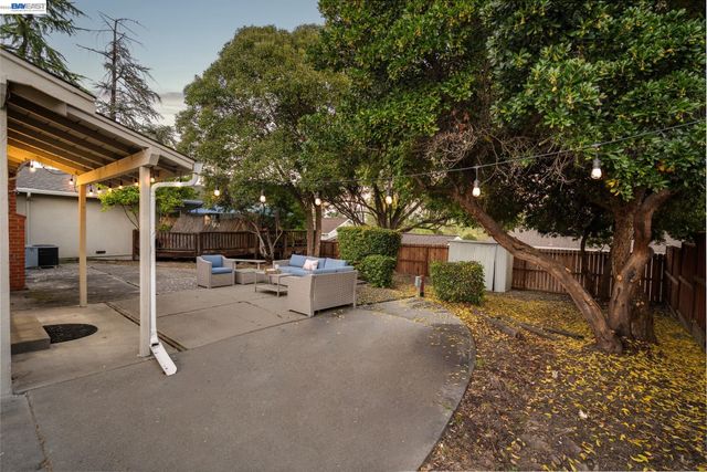 780 Quiet View Ct, Walnut Creek, CA 94597