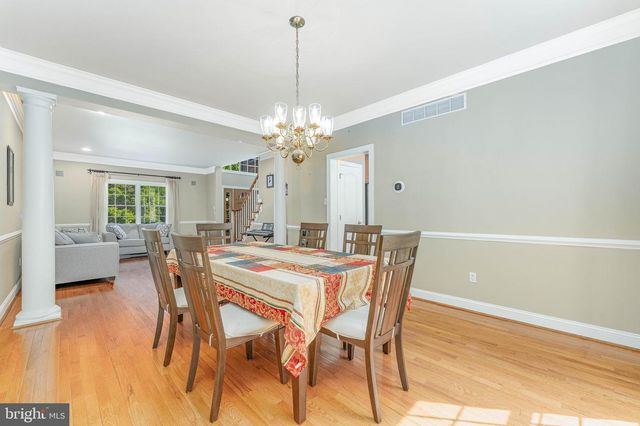 2069 SAINT ANDREWS DR, Berwyn, PA 19312