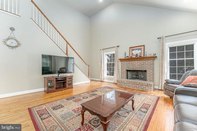 2069 SAINT ANDREWS DR, Berwyn, PA 19312