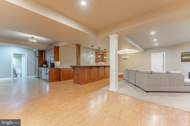 2069 SAINT ANDREWS DR, Berwyn, PA 19312