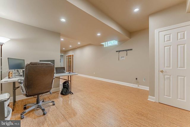 2069 SAINT ANDREWS DR, Berwyn, PA 19312