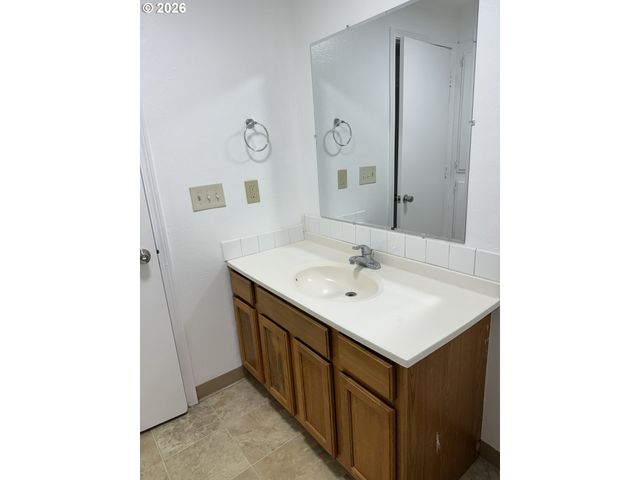 4324 47TH Ave Ne, Salem, OR 97305