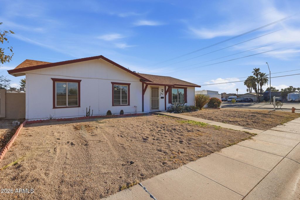 3449 W MAUNA LOA Lane, Phoenix, AZ 85053 — photo 4