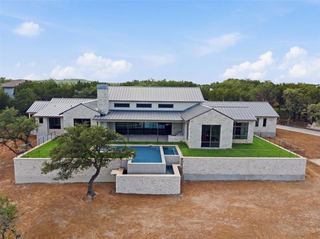 19559 Sandcastle DR, Spicewood, TX 78669