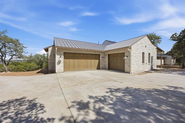 19559 Sandcastle DR, Spicewood, TX 78669