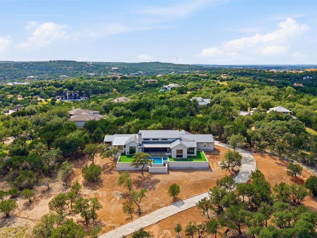 19559 Sandcastle DR, Spicewood, TX 78669