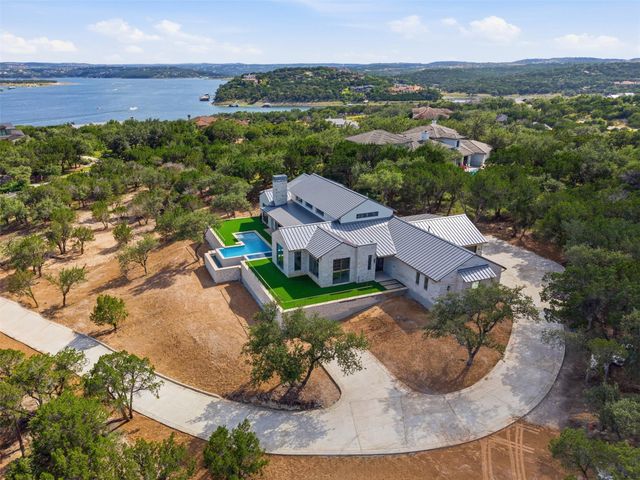 19559 Sandcastle DR, Spicewood, TX 78669