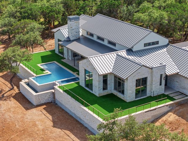 19559 Sandcastle DR, Spicewood, TX 78669