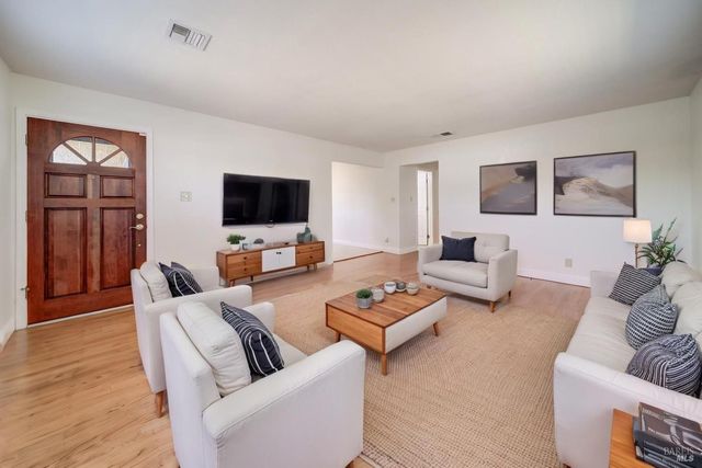2100 San Gabriel St, Fairfield, CA 94533
