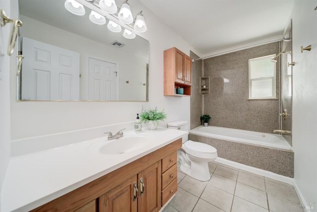2100 San Gabriel St, Fairfield, CA 94533