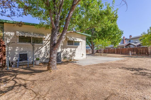 2100 San Gabriel St, Fairfield, CA 94533