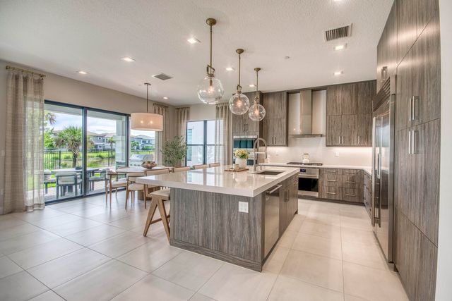 10050 Skyloft Street, Palm Beach Gardens, FL 33412