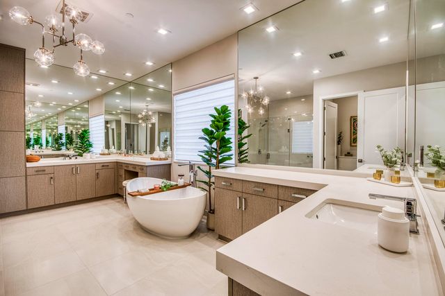 10050 Skyloft Street, Palm Beach Gardens, FL 33412