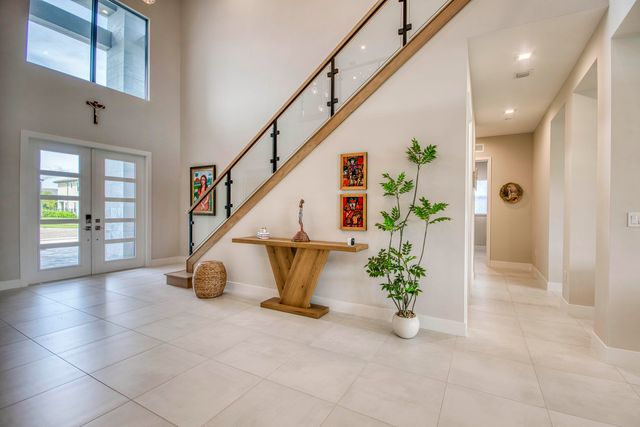10050 Skyloft Street, Palm Beach Gardens, FL 33412