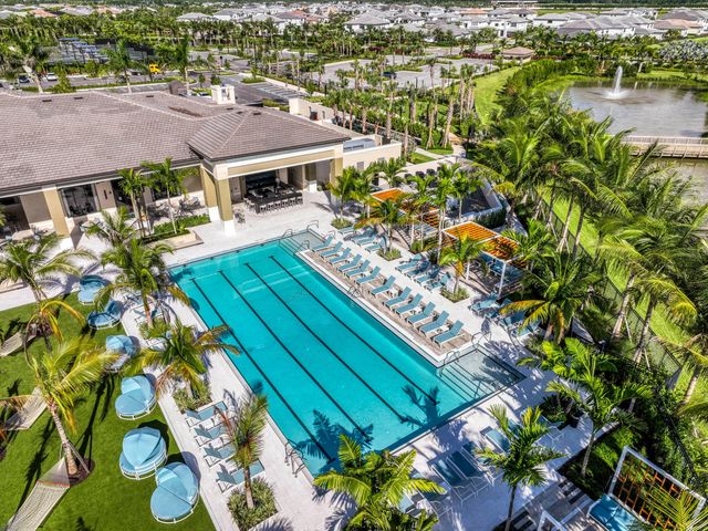 10050 Skyloft Street, Palm Beach Gardens, FL 33412