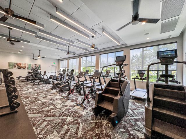 10050 Skyloft Street, Palm Beach Gardens, FL 33412