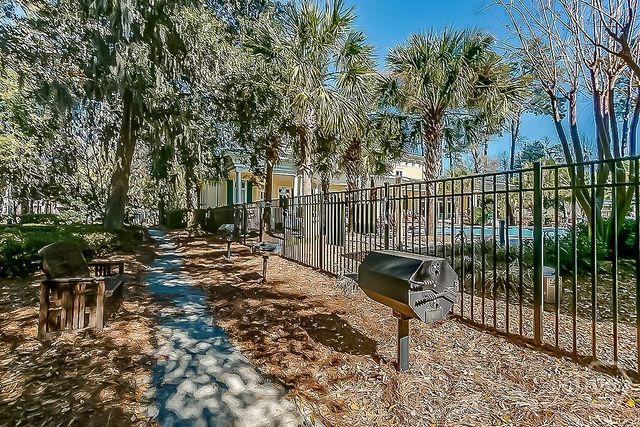 1513 Whitemarsh Way, Savannah, GA 31410