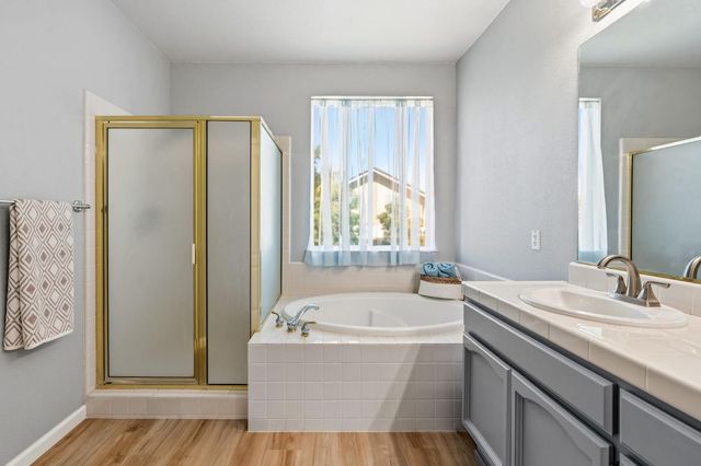 105 Foyle Ct, Folsom, CA 95630