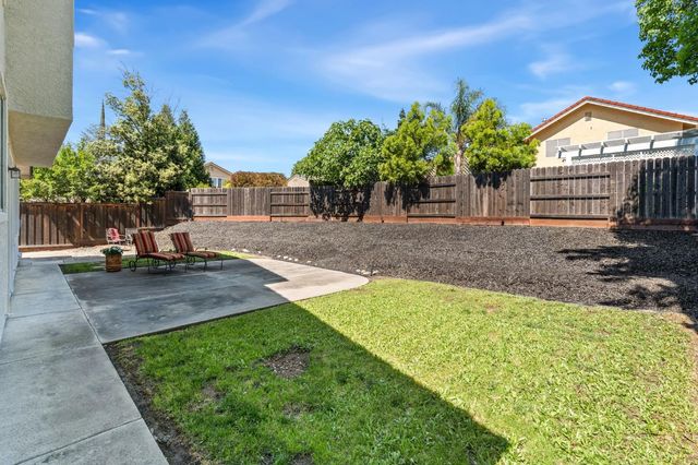 105 Foyle Ct, Folsom, CA 95630