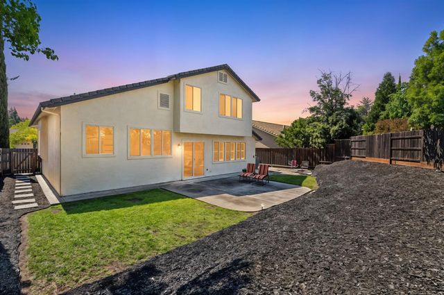 105 Foyle Ct, Folsom, CA 95630