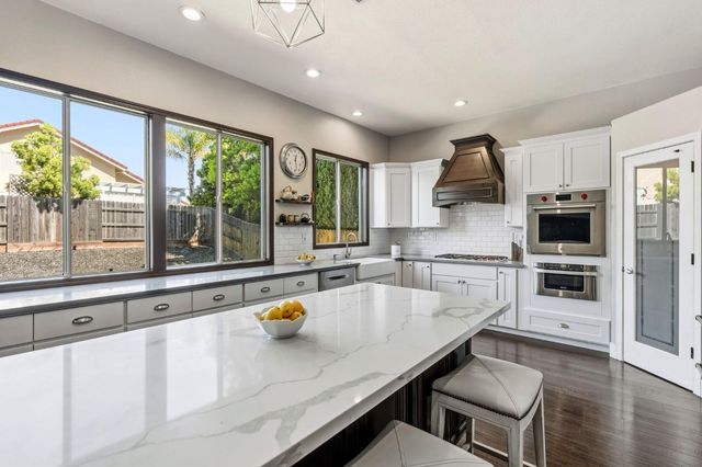 105 Foyle Ct, Folsom, CA 95630