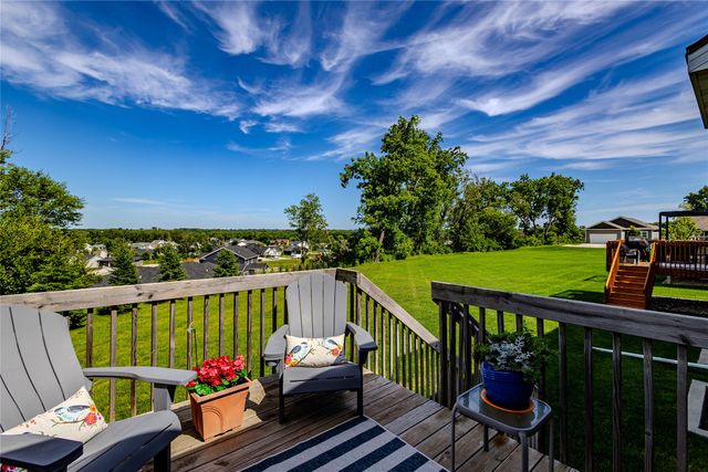 813 Pinehurst Way, Polk City, IA 50226