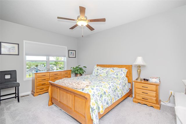 813 Pinehurst Way, Polk City, IA 50226