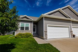 813 Pinehurst Way, Polk City, IA 50226