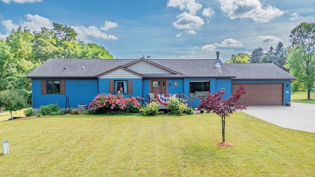 4723 250th Street, Forest Lake, MN 55025