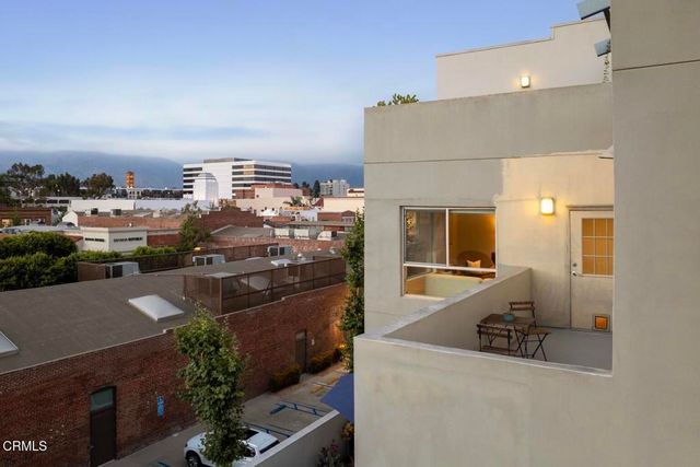 159 W Green Street 407A, Pasadena, CA 91105