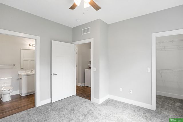 2005 N 40 Street, Omaha, NE 68111