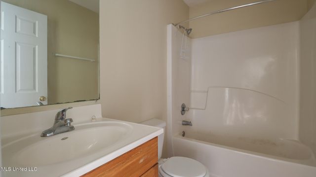 8700 Spring Avenue, C, Ocean Springs, MS 39564