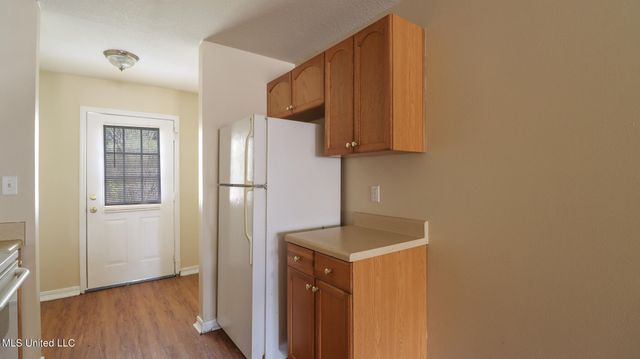 8700 Spring Avenue, C, Ocean Springs, MS 39564