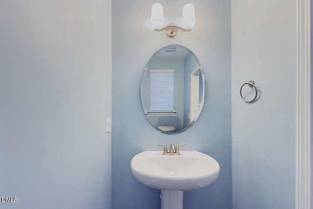 87 E Ravano Drive, Clayton, NC 27527