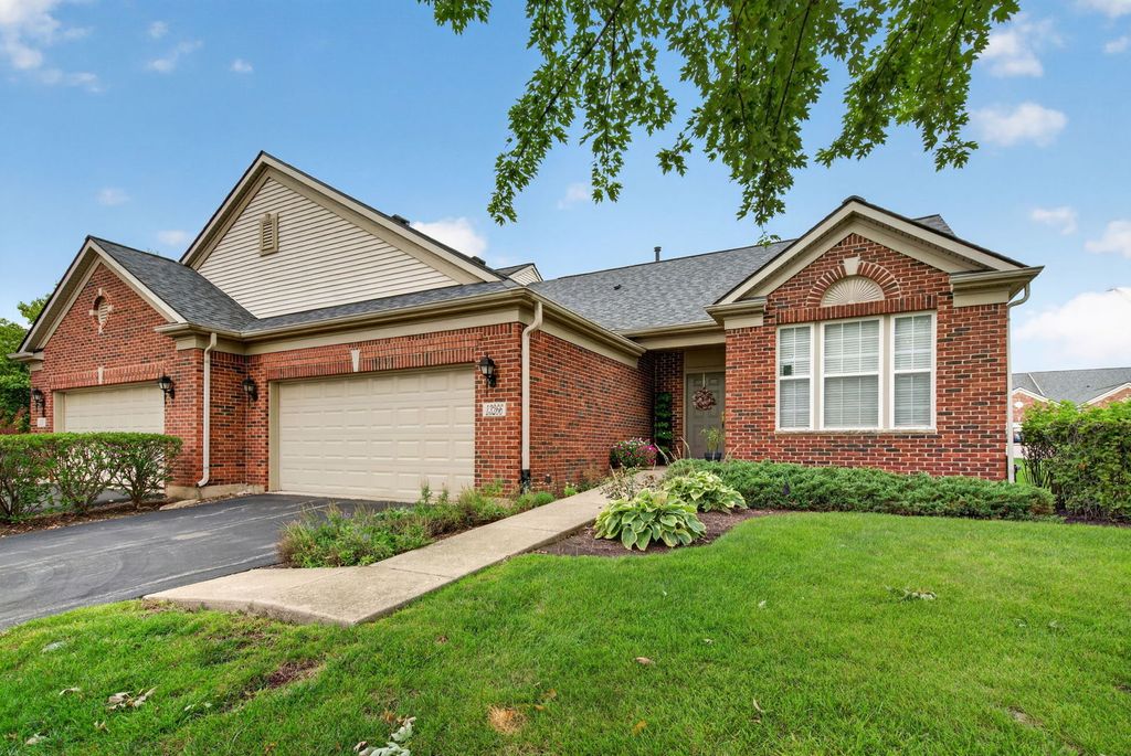 13266 Strandhill Drive, Orland Park, IL 60462 — photo 2