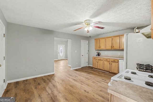 253 Ruth Drive, Newnan, GA 30265