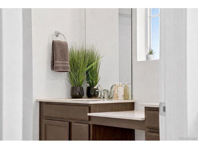 10271 Tucson St, Commerce City, CO 80022