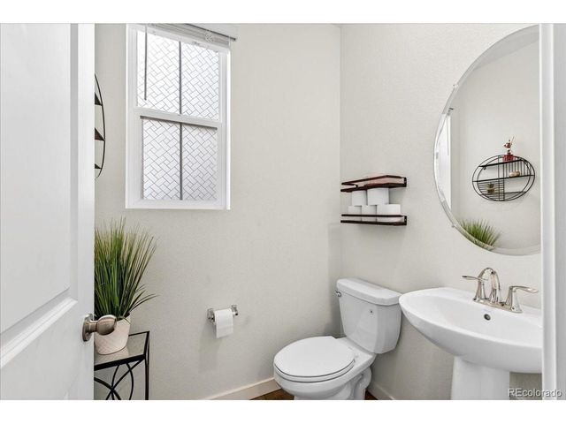 10271 Tucson St, Commerce City, CO 80022