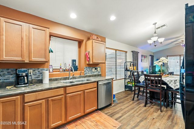 17276 S Sienna Bluffs Trail, Vail, AZ 85641