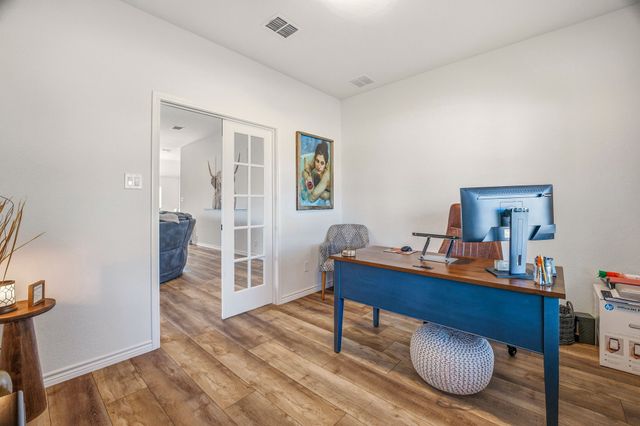 100 Wiley Street, Stephenville, TX 76401