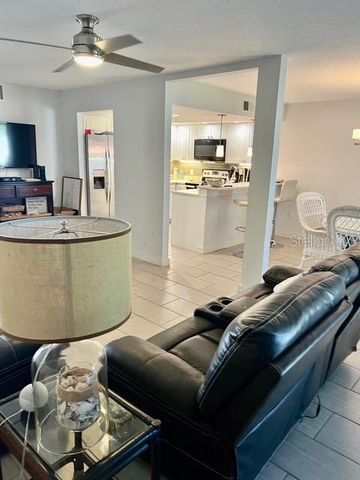 6301 MANATEE AVENUE W, Bradenton, FL 34209